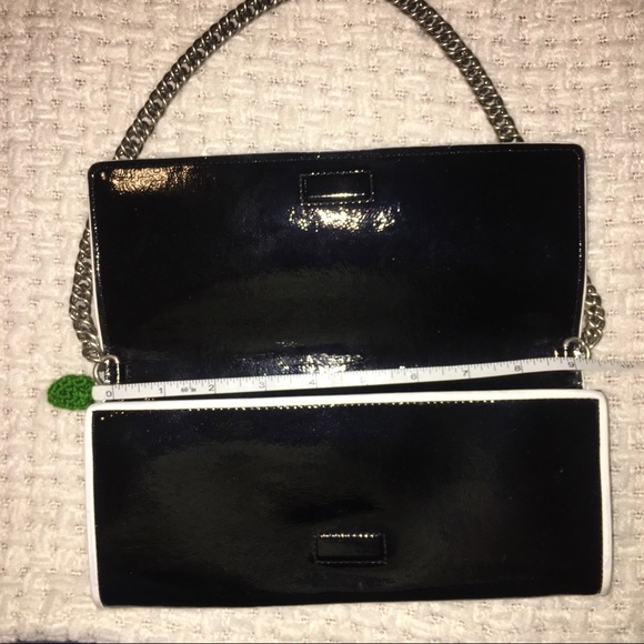 HP⭐️ Vintage Anne Taylor Black and White Purse - Picture 3 of 5